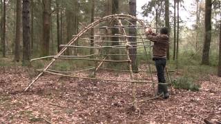 Building A Stoneage Hut