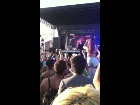 Deorro then Dada Life at Isla del Sol