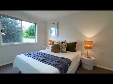 Westerly Facing Villa With Attached Garage