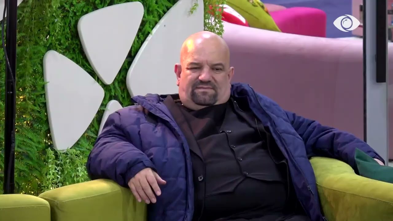 “Unë nuk rri nëpër qoshe shtëpie…”/ Armiri diskuton me Ilirin për komentet e Arbër Hajdarit