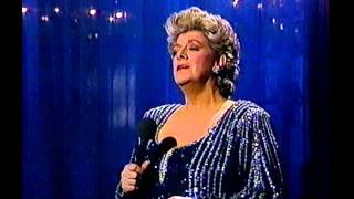 ROSEMARY CLOONEY SINGS &quot;WHEN OCTOBER GOES&quot;