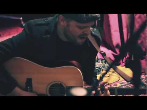 The Clockwork Owl Sessions - Chris Tye 'I Will Be With You'