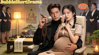 Kille CEO negeert vrouwen—valt voor nieuwe serveerster! Zwanger, trouwt en verwent!