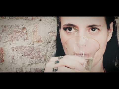 JUNKSISTA // Fuck Your Pretty Face (Official Music Video)