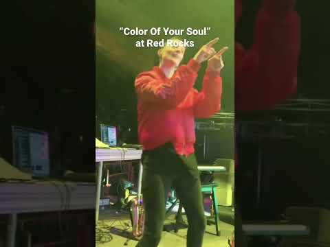CloZee - Throwback to #GRiZ and I debuted “Color Of Your Soul” at #RedRocks 💚💜 #clozee #bassmusic