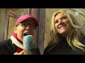 Vlog 27: Hélène met een operazangeres in de spelerstunnel van De Kuip