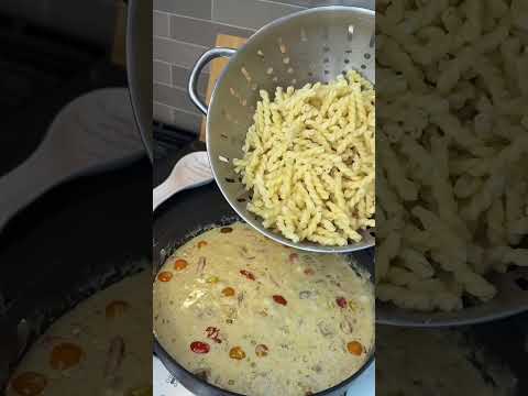 How to make Creamy Garlic Pasta with Steak & Medley Tomatoes 🍅 🥩🍝