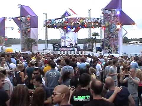 Extrema outdoor 2011 Rauw stage