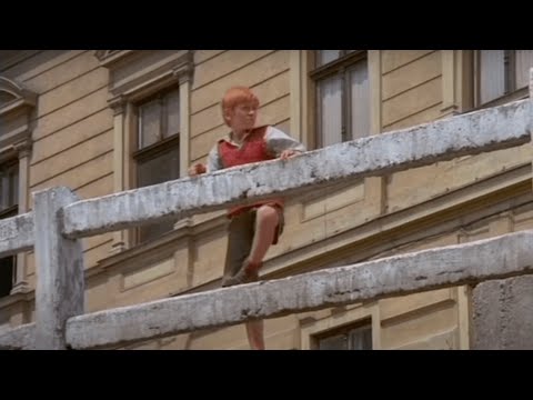 Locuri Din Oradea În Filmul PISTRUIATUL (1973)