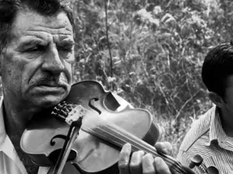 Gyertek fiúk menjünk a kocsmába