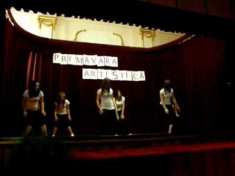 Colegiul National Alexandru Papiu Ilarian  - Dans modern(5)