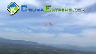 preview picture of video 'Colima Extremo - Vuelo en Parapente de XC'