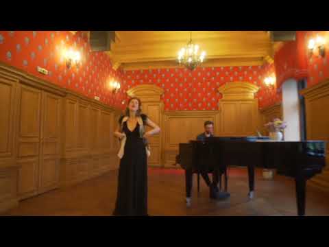 LIVE🎵 🇫🇷   Birgid Täht & Joosep Kõrvits " L' O i s e a u   B l e u " (Raimond Valgre "Sinilind" )