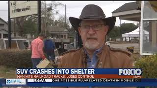 SUV crashes into women's shelter