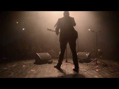 Extrait live Alex et sa guitare à Fontaine - 1ère partie de Tryo