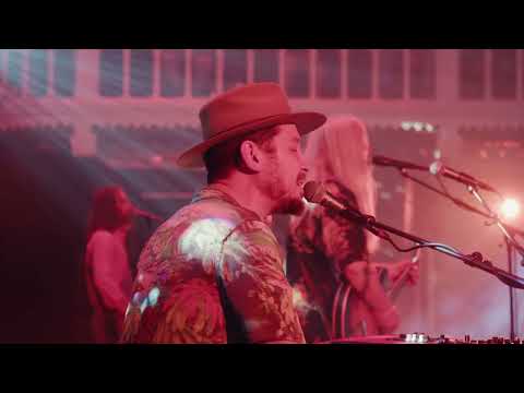 Young Gun Silver Fox - Kingston Boogie (Live from The Paradiso) [Official Video]