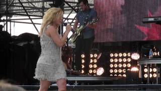 Postcard from Paris - The Band Perry in Hershey, PA 8-1-13