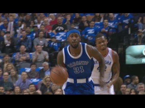 Terrence Ross Scores it in Transition | Knicks vs Raptors | November 12, 2016 | 2016-17 NBA Season