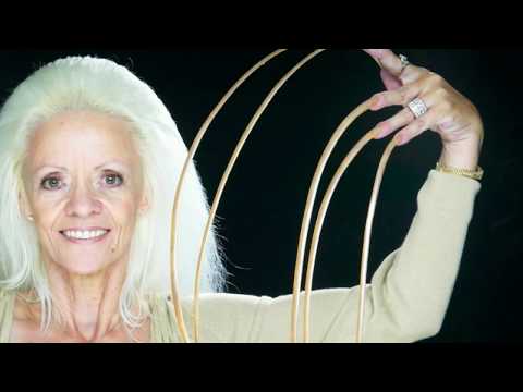 How Lee Redmond lost her nails