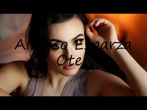 How to pronounce Alfonso Esparza Oteo in English?