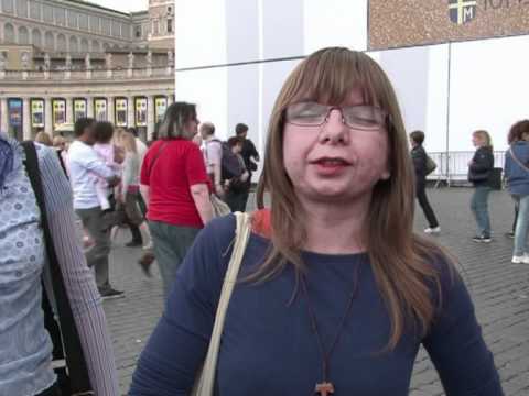 Pilgrims crowd into Rome for John Paul II ceremony