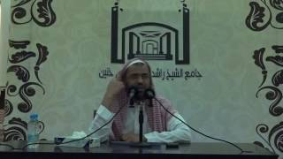 حكم لبس المرأة بقصد لأحذية الخاصة بالرجال والعكس image