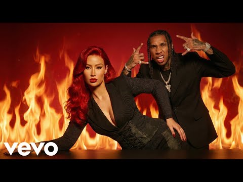 Iggy Azalea ft. Tyga - Turn It Up (Lyrical Music Video)