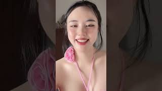 Download lagu Gorgeous beautiful lady #9 #periscope #bigo #prettylady  mp3