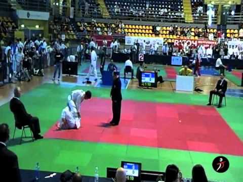 italiajudo.com_CNU 2011 - Ambrosio Michele  vs Celesti Matteo - Finale - 81 kg