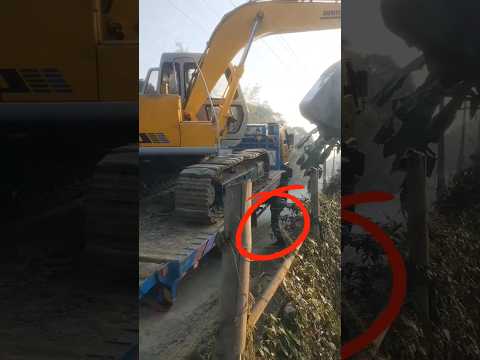 Lifting the excavator on the car |beku gari 265 | #excavator