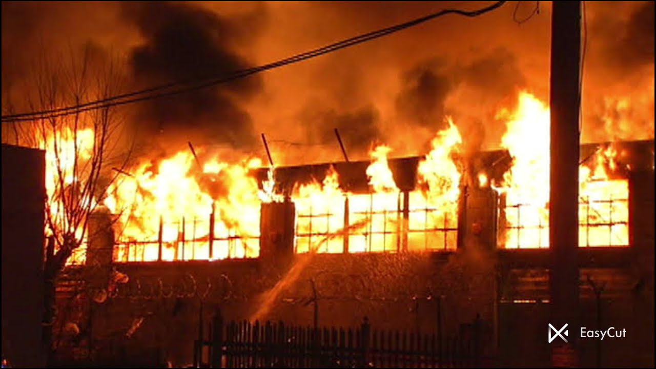 EARLY FIRE DETECTION SYSTEM USING MACHINE LEARNING IN WAREHOUSE