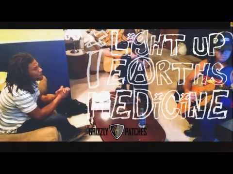 Grizzly Patches - Ponder (Live) w/ Lyrics