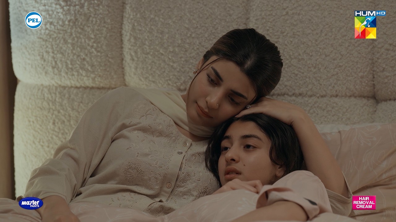 Mama, Ab Humein Kabhi Nahi Chhor Ke Jana! 🥺 Aap Ki Izzat #urwahocane #ahsankhan - HUM TV