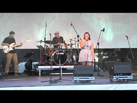 Julia Woźniak - Nieodkryty ląd (ARTeria i TWM w Nowogardzie 2015)