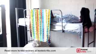 preview picture of video 'Review of St Kilda Beach House (Barkly Hotel) backpackers hostel (Melbourne, Australia)'