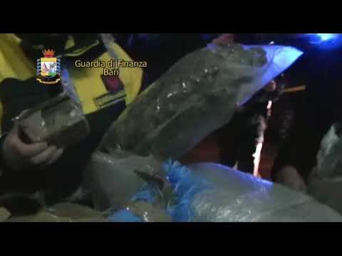 Bisceglie, maxisequestro di droga: 8 quintali. Tre arresti
