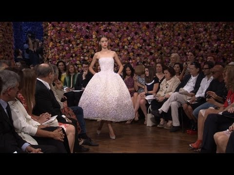 Christian Dior Autumn/Winter 2012/13 Haute Couture show