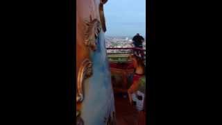 Sofía y Rebeca en Carrusel de la Bandera