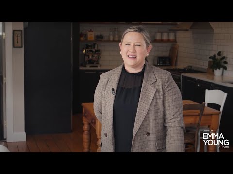 90 Onepu Road, Lyall Bay by Emma Young