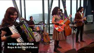Rupa and the April Fishes - Por la Frontera