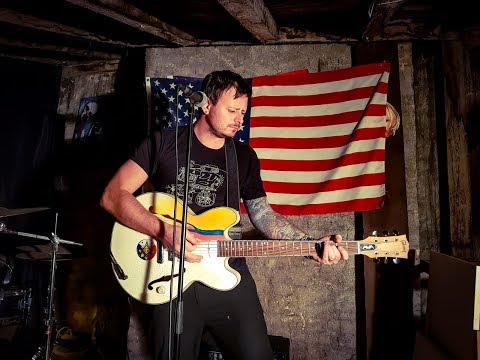 "REPLACE MATT SKIBA WITH LEO DEHOE" Blink 182 - Anthem Part Two (Guitar/Vocal Cover)