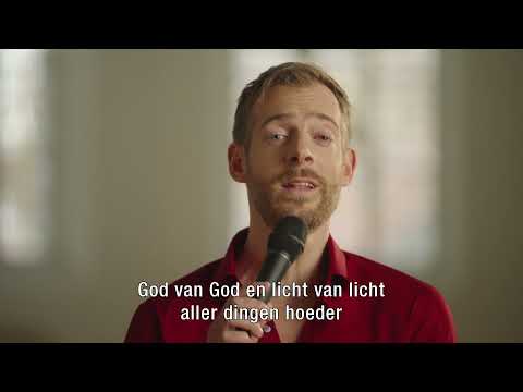 Lied 528: Omdat Hij niet ver wou zijn -  Henk Kraaijeveld | Petrus in het land | KRO-NCRV