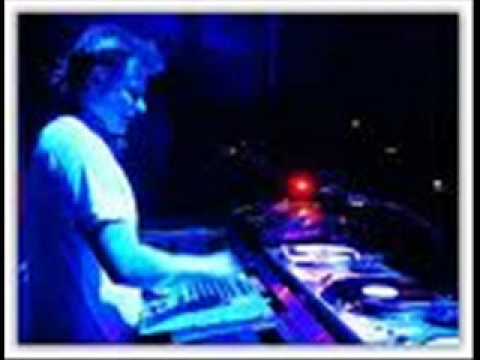 Timo Maas   Caravan feat  Finley Quaye