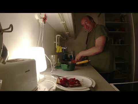 MongoTV_12945 - Min Frokost - RUGBRØD Med LEVERPOSTEJ og RØDBEDER