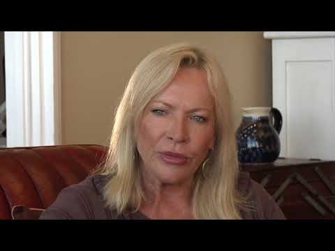 Sandra op 'n Drafstap   Ahmed Kathrada