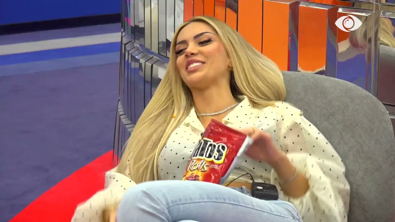 Ti nuk e pranon dot që në këtë shtëpi ka femra të bukura.../ Vijon debati mes Edisës dhe Brikenës