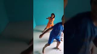 Download lagu Viral ngakak video bocil tiktok malah kabur mp3
