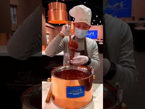 Fábrica de Chocolate Lindt na Suíça! #shorts