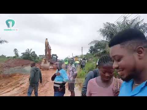 Shama Youth Block Road, Stop Heavy Trucks Over Deteriorating Highway
