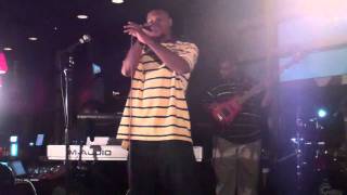 Yung Tone, Lee'a Ro and D. Golder w/Live Band at Echelon